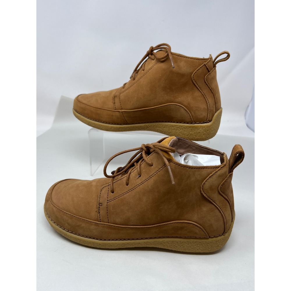 Duluth Trading Leather Ankle Boots Womans 9 Chukka Lace Up Tan Nubuck Wedge Exc